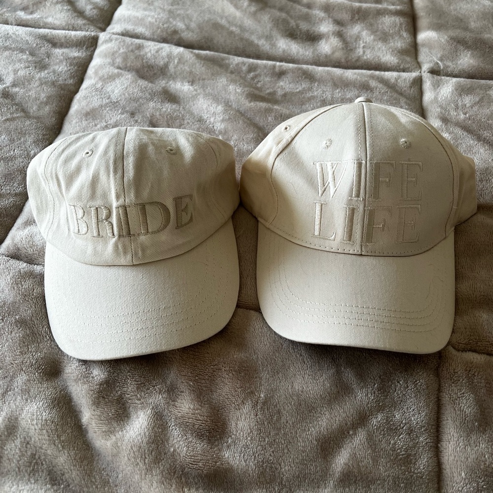 Bride and Wife Life Caps Set